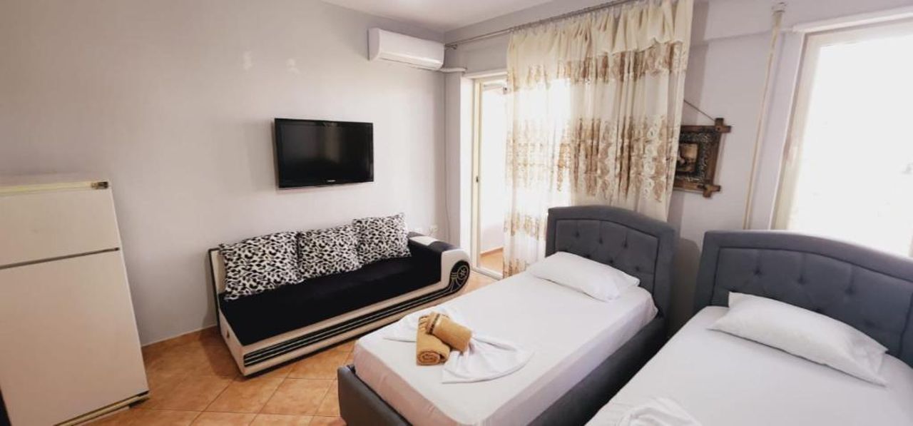 Apartament 8