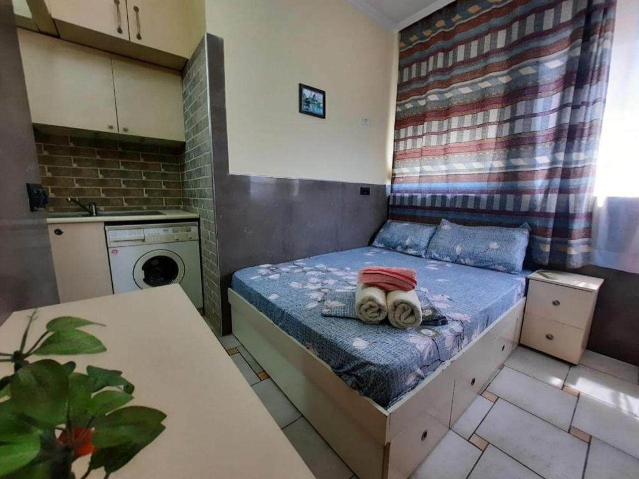 Lovely apt.1-7