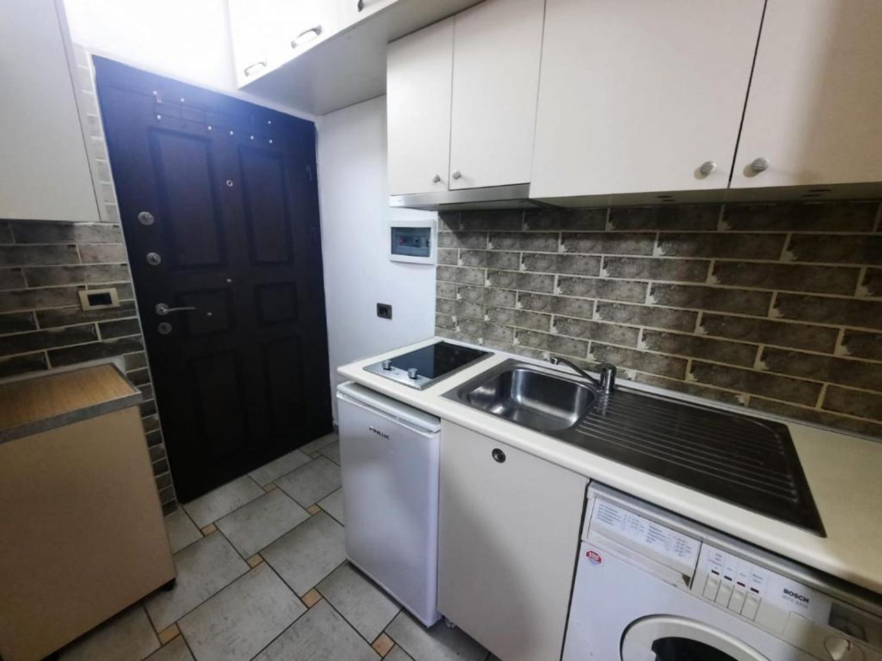 Lovely apt.1-7