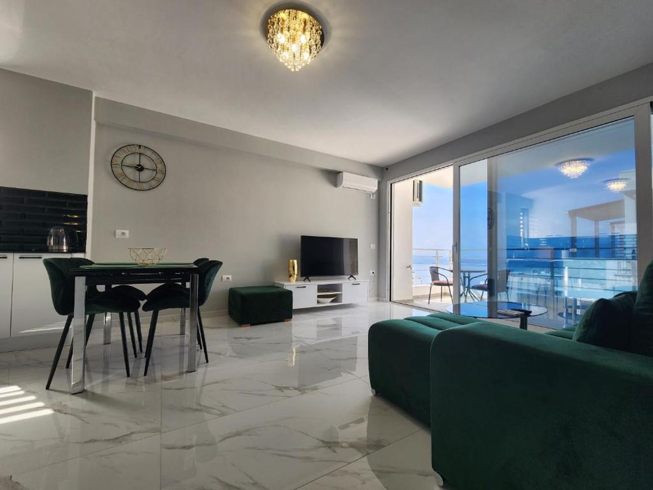 Amazing Sea View Apartment