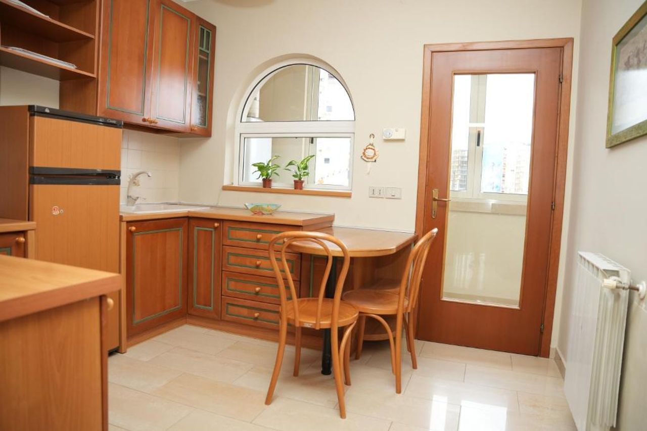 Ogi's Central Apartment