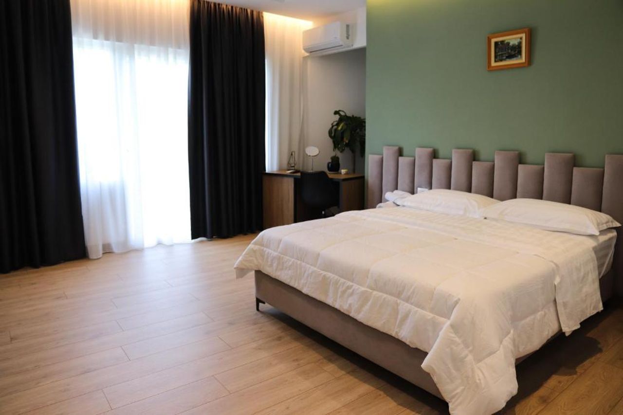 Hotel Blini