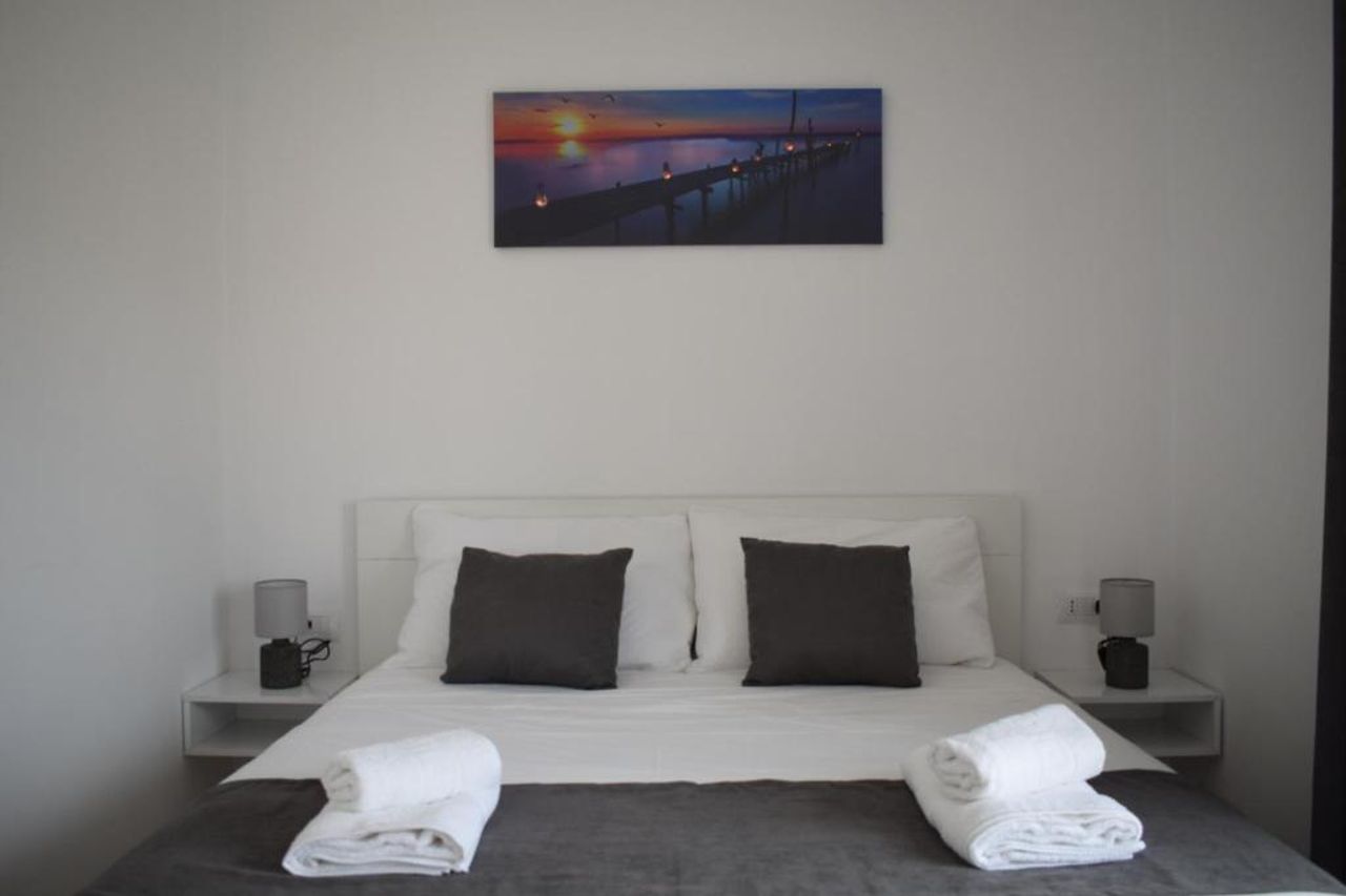 Sunset Cottage 1
