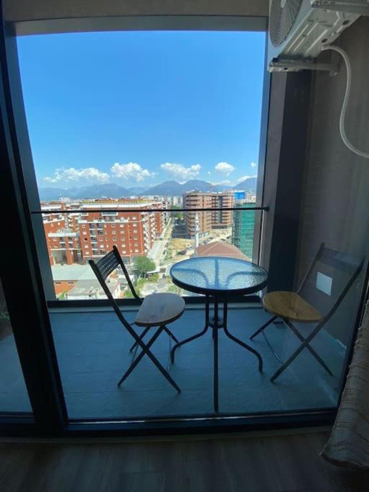 Sara green apartment