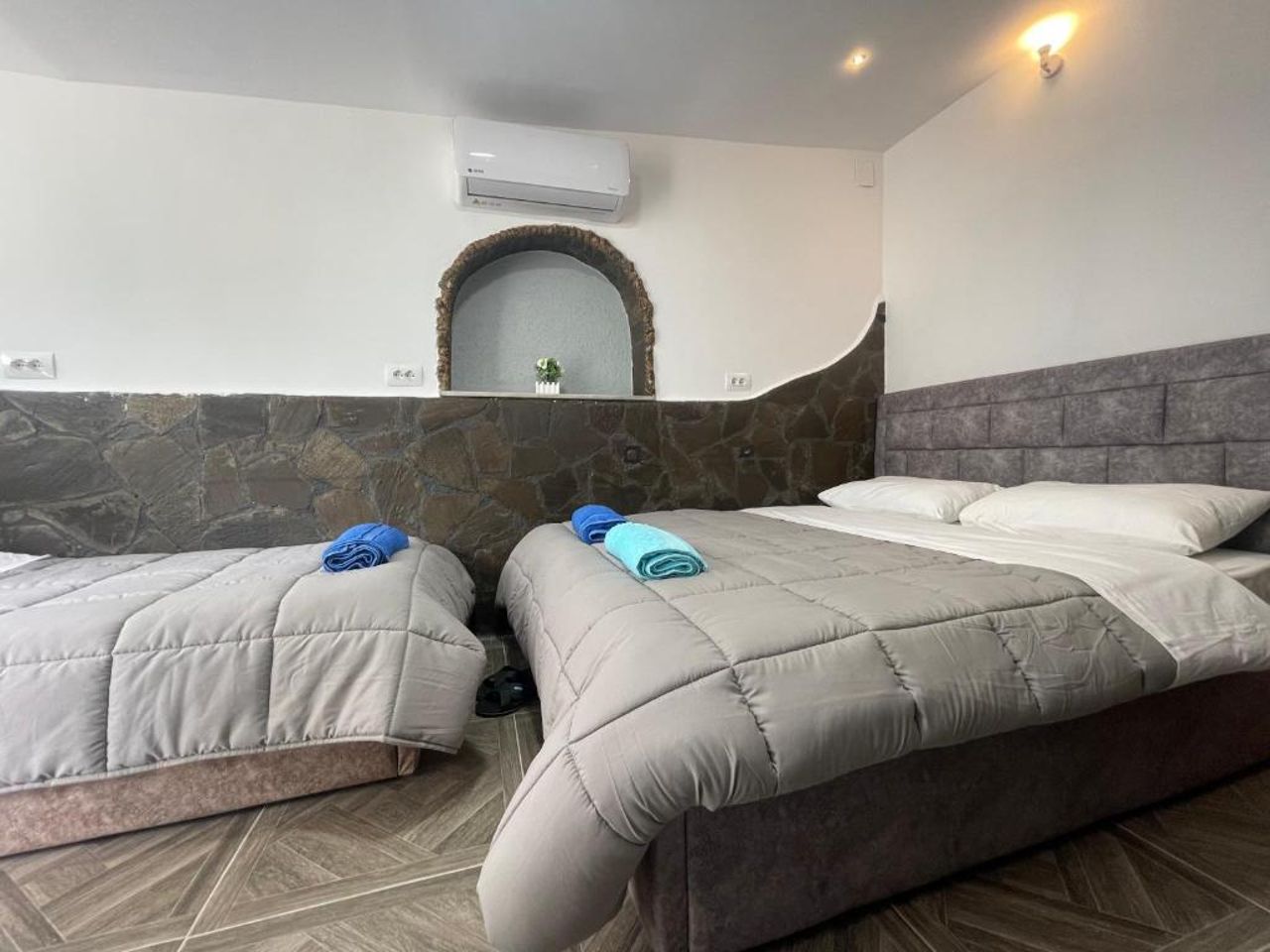 Guest House Ylli