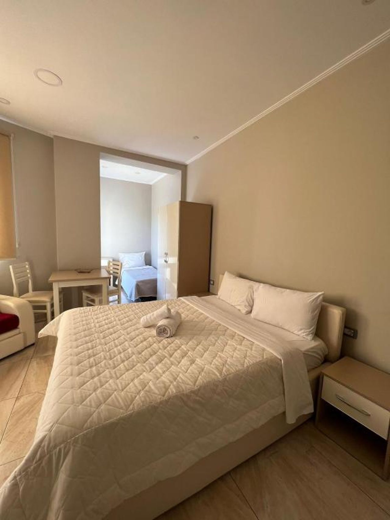 Hotel Renti Velipoje