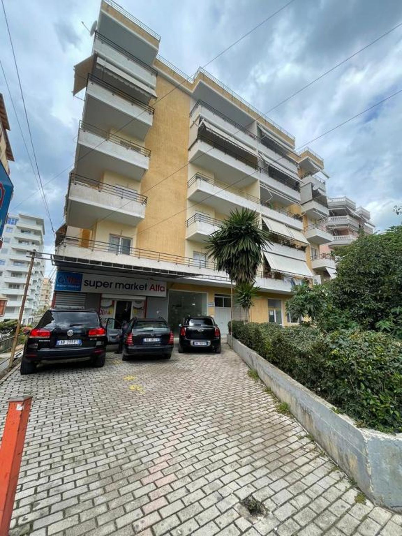 Denisi Apartment