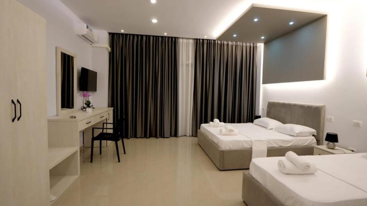 Perla e Dumrese, Bar-Restaurant-Hotel