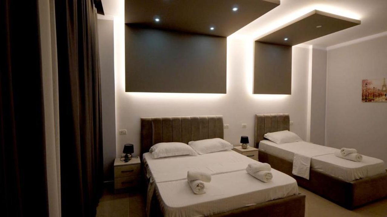Perla e Dumrese, Bar-Restaurant-Hotel