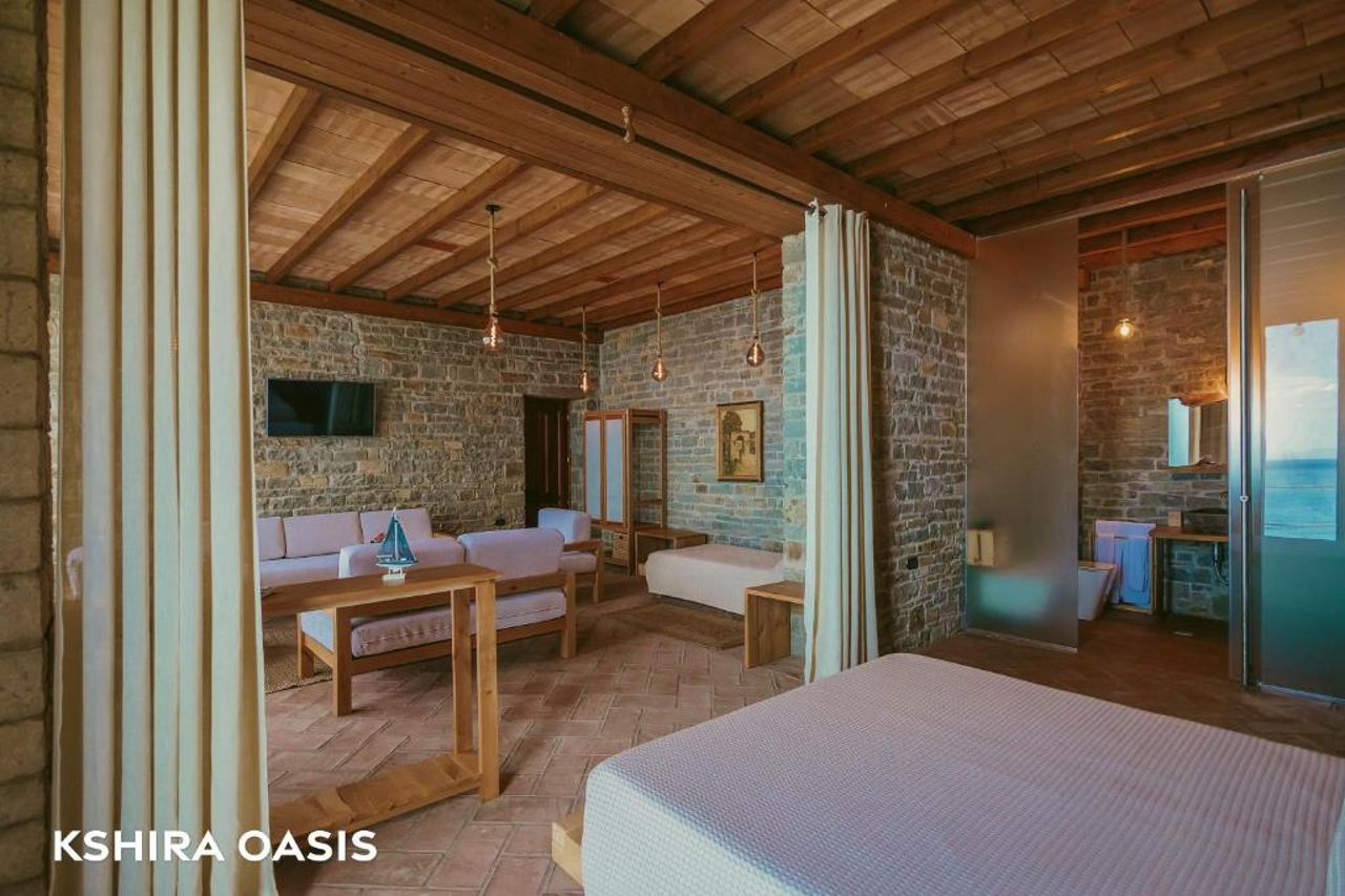Kshira Oasis - Luxury 7-Bedroom Vila
