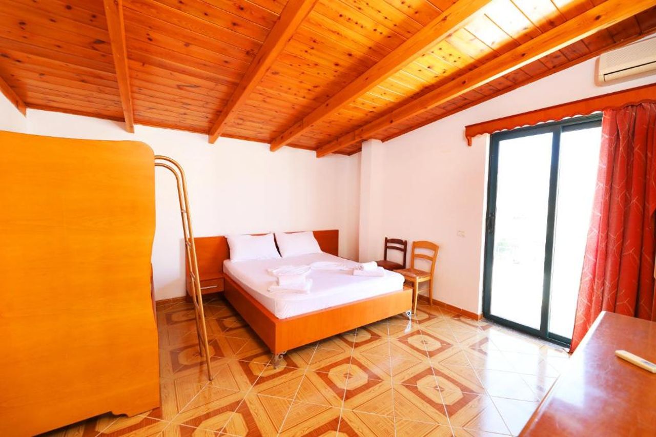 Hotel ARGELI ( Restaurant TANI)
