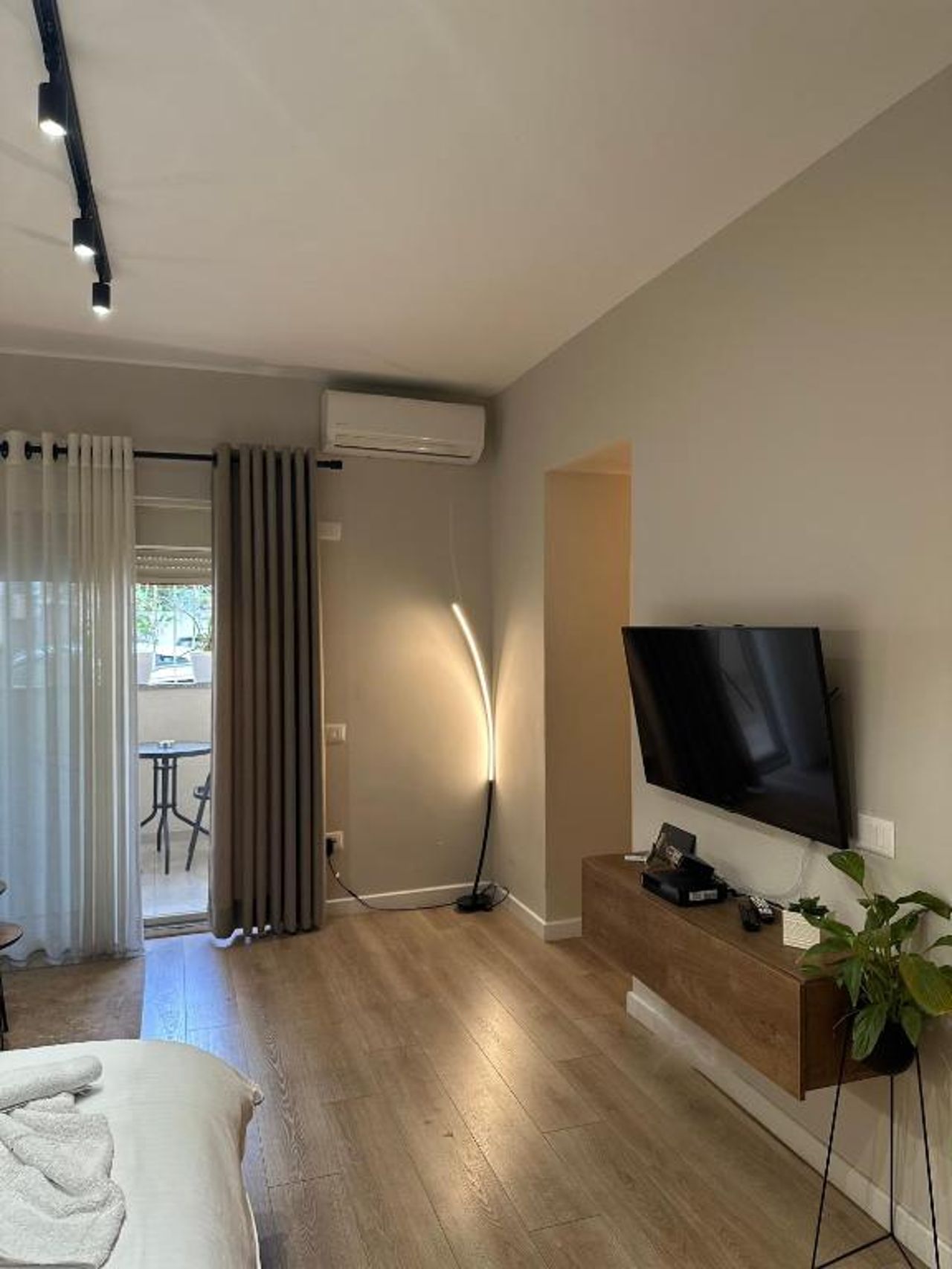 4SeasonsGea , Deluxe Studio , City Centre , Tirana