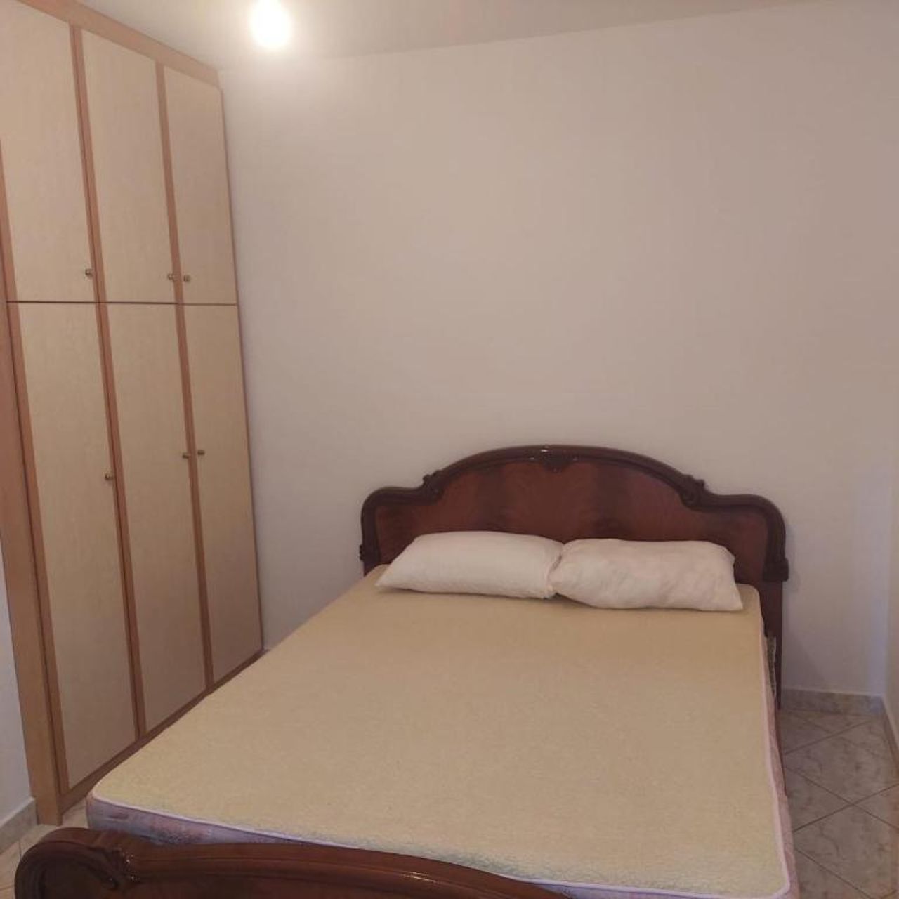 Klodian Apartment