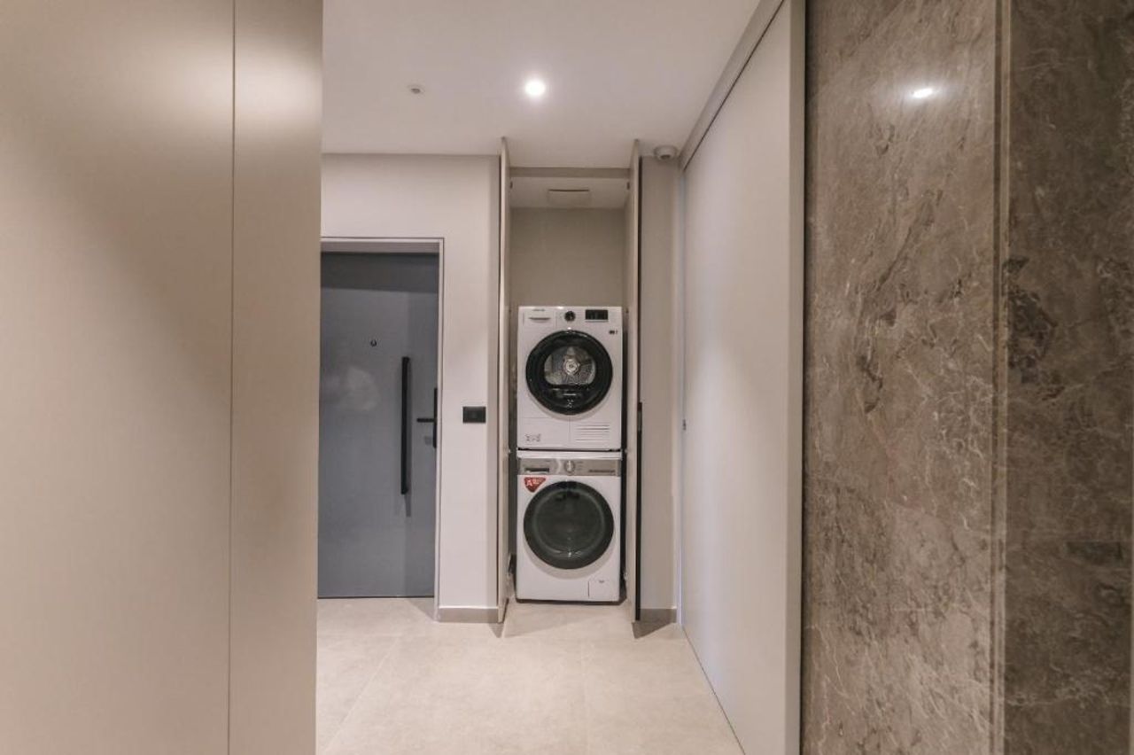Two Steps Apartments 1