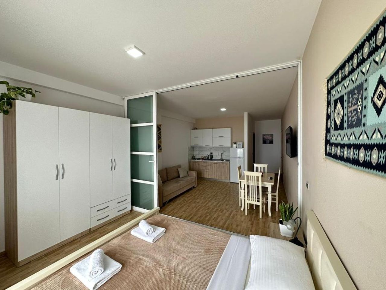 TreA Accomodations - Despacito Port Side