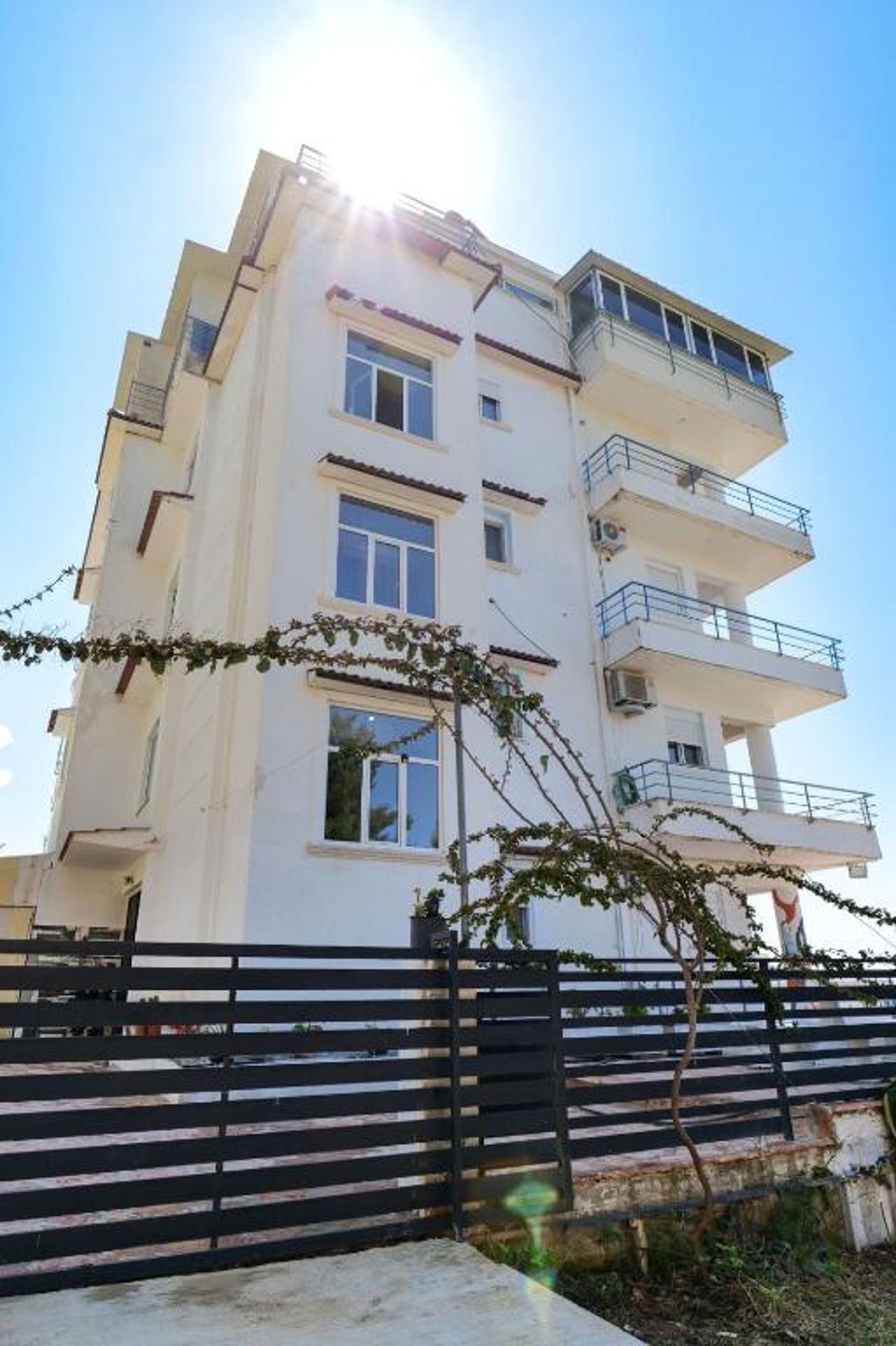 Hotel Leon Sarande