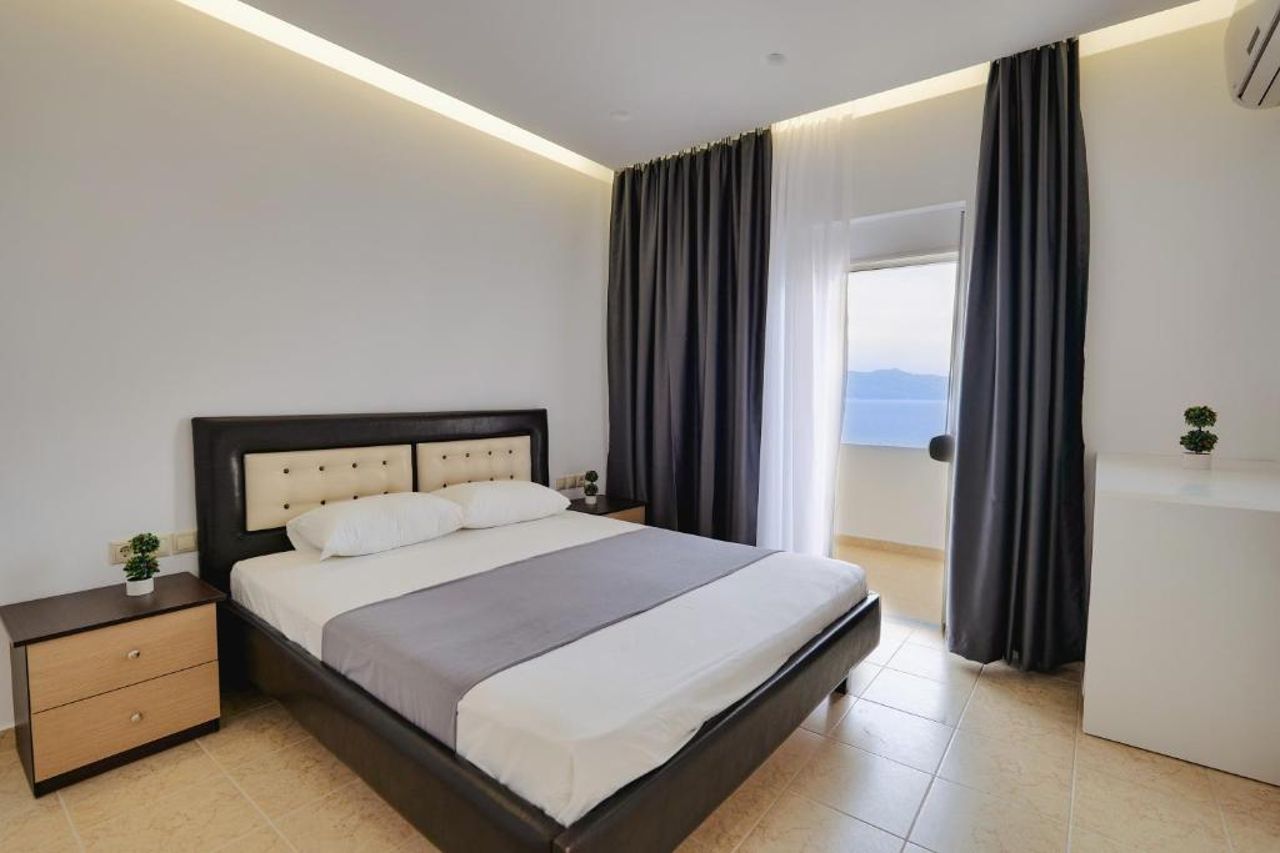 Apartments & Hotel Eleanna