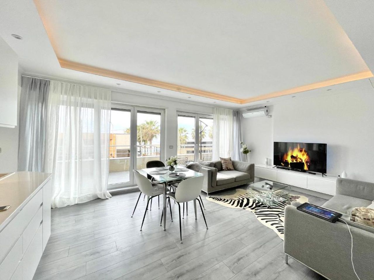 Durres Currila Beach Trendy RELAX Lifestyle
