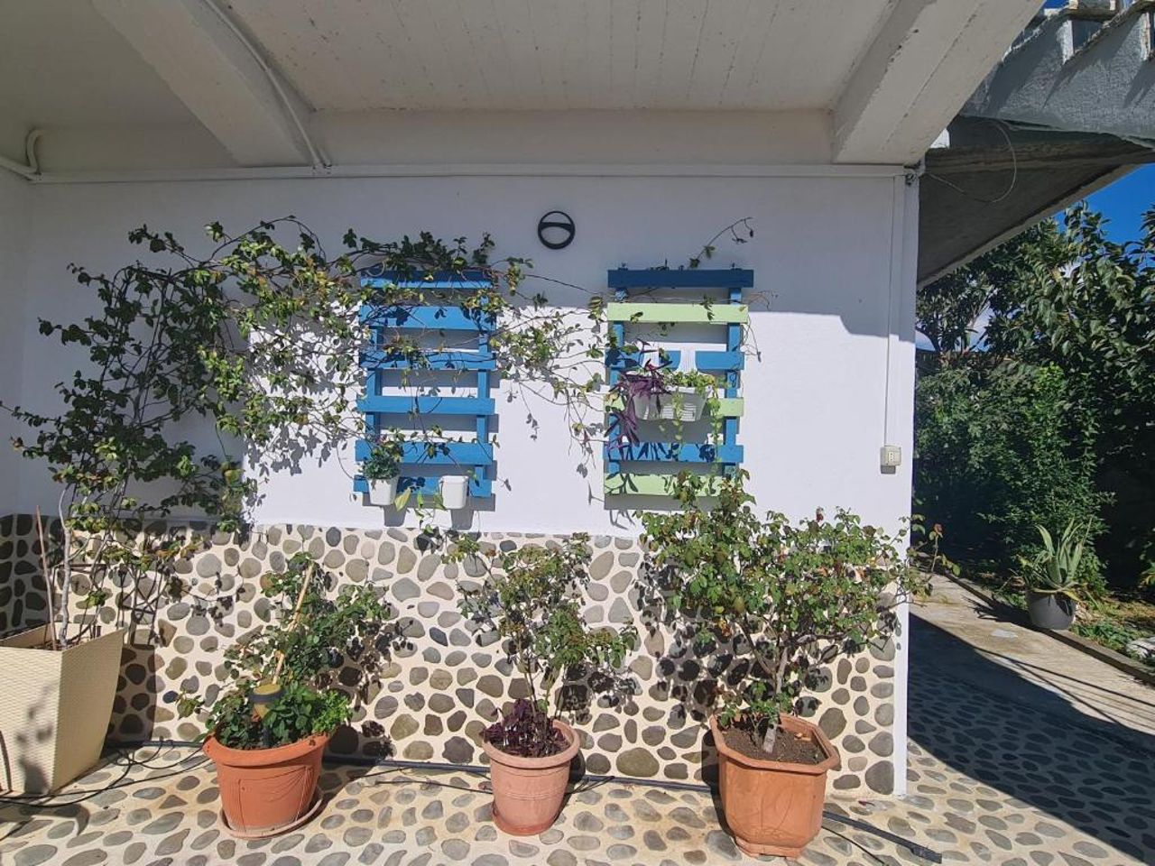 Guest House KrisHen