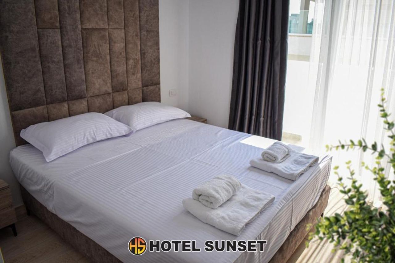 Hotel Sunset