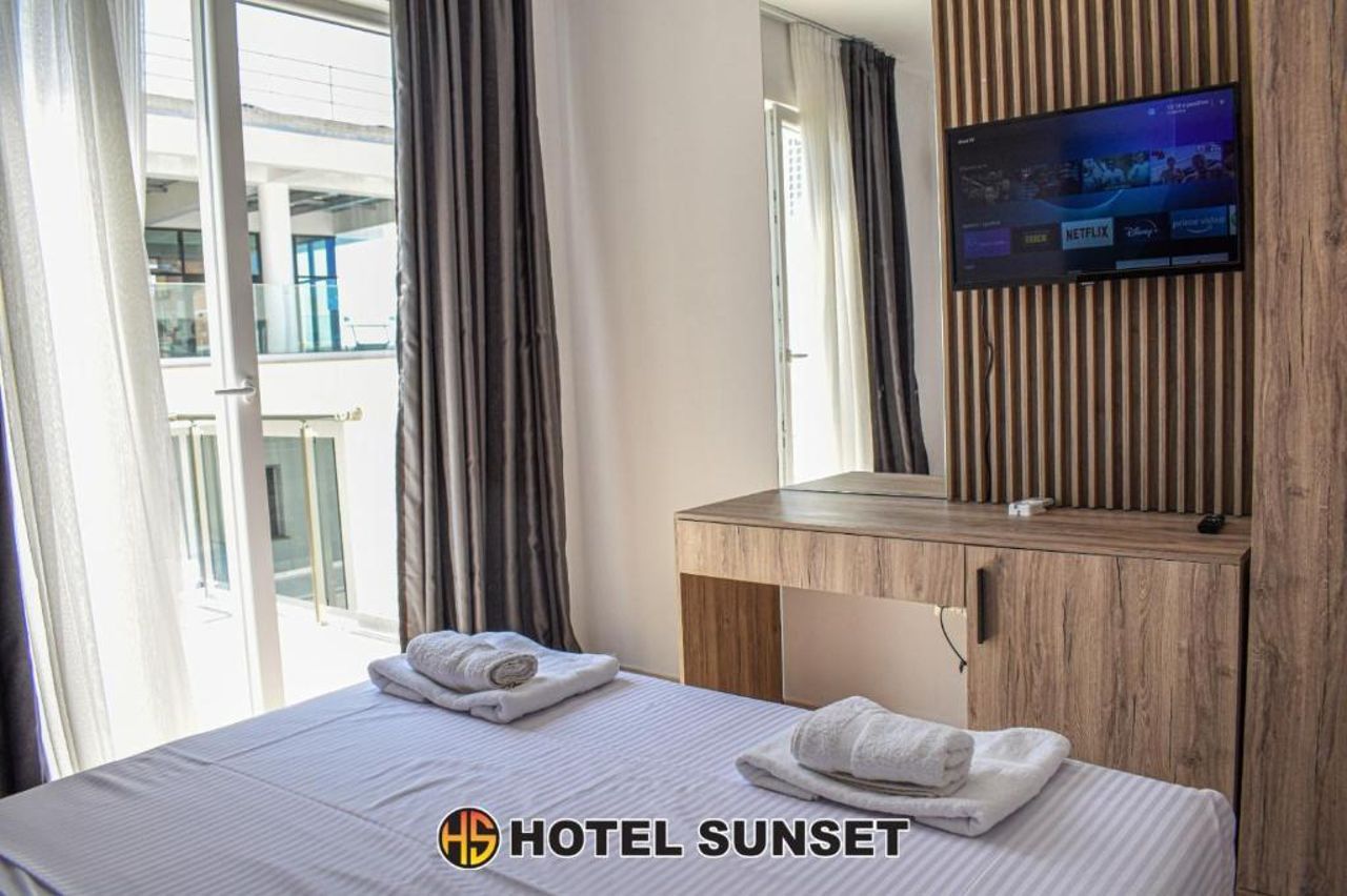 Hotel Sunset