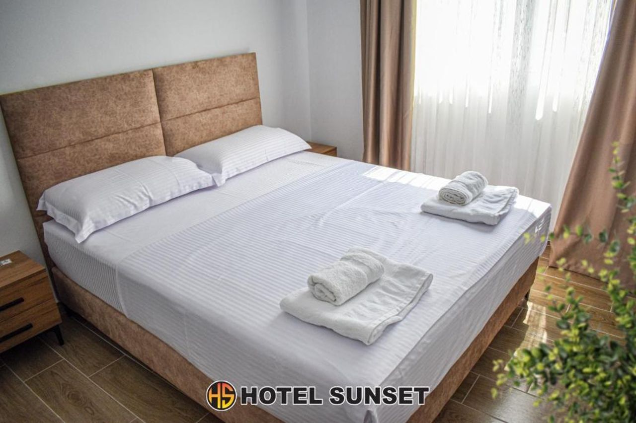 Hotel Sunset