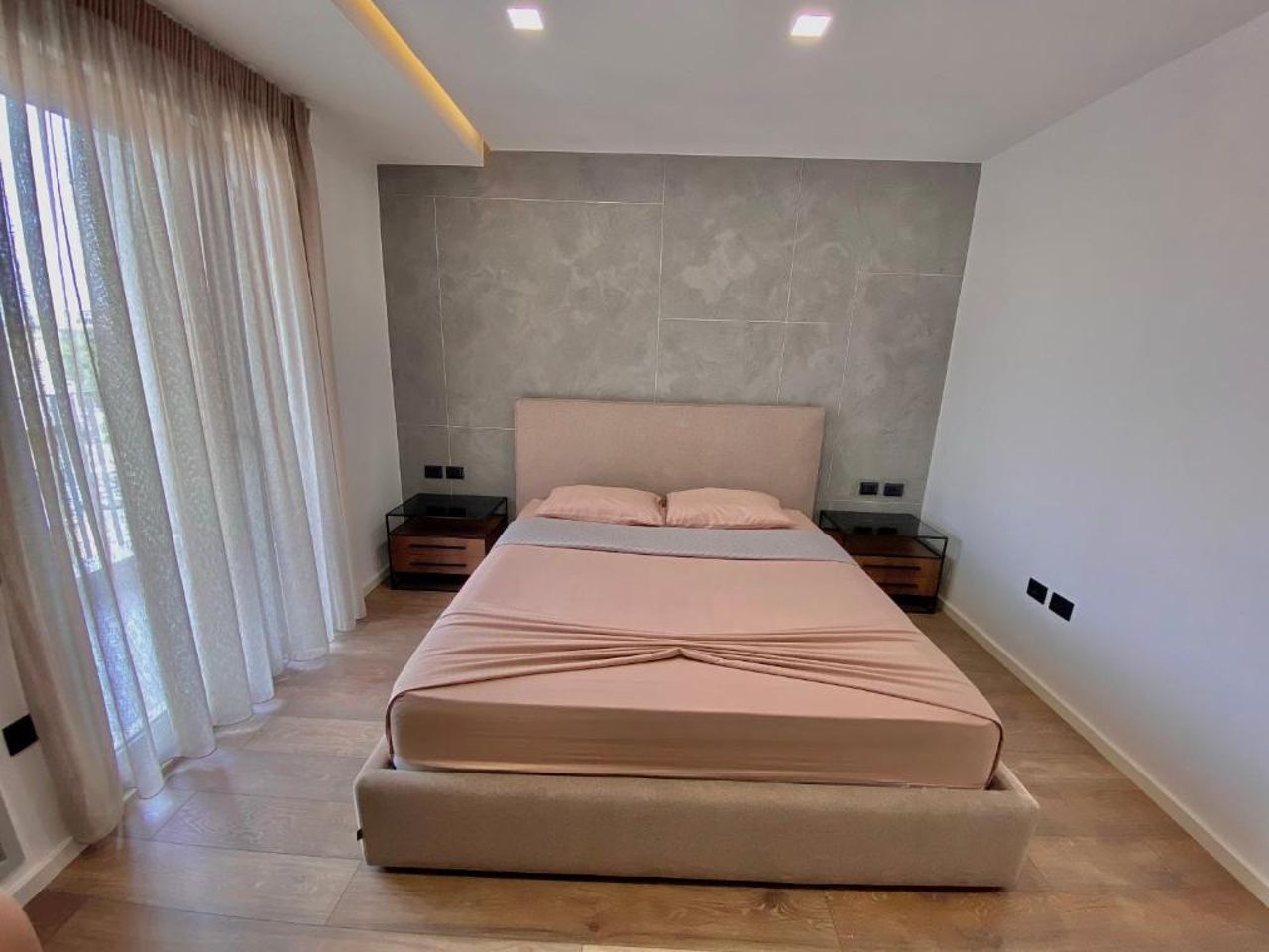 Lux Apartment 01 + Free Parking