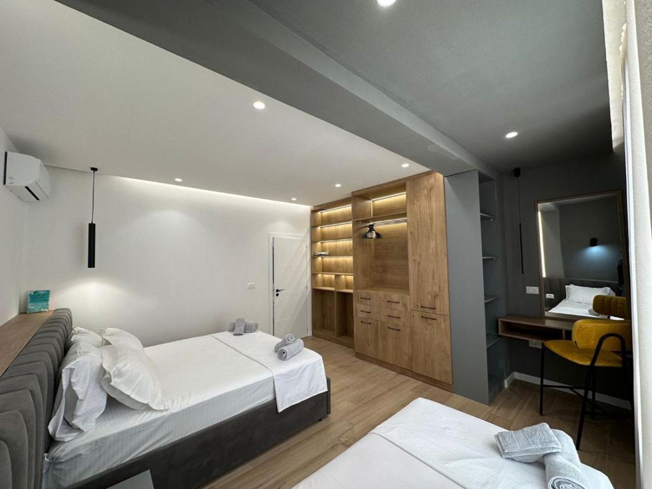 BRAND NEW Luxurious seaside apartment
