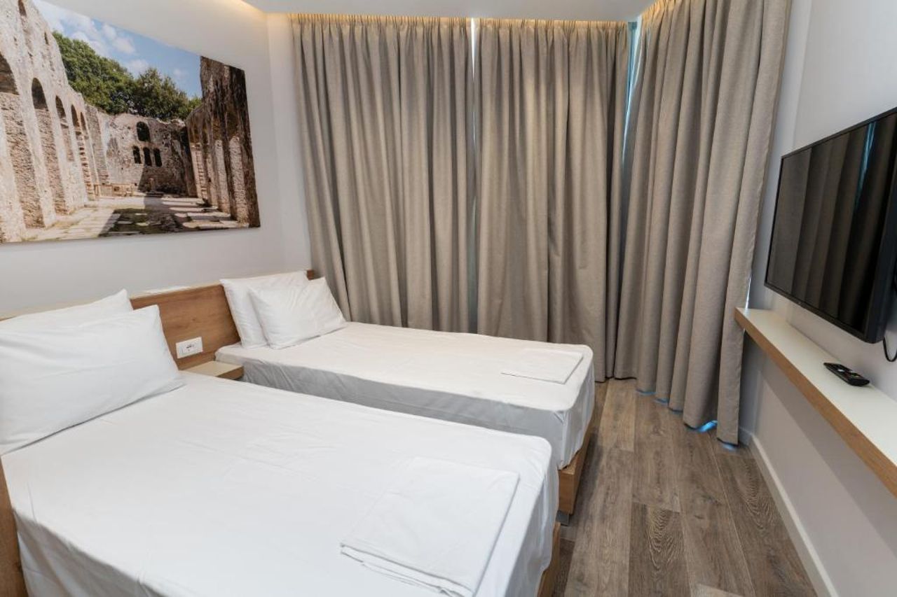 Titania Hotel