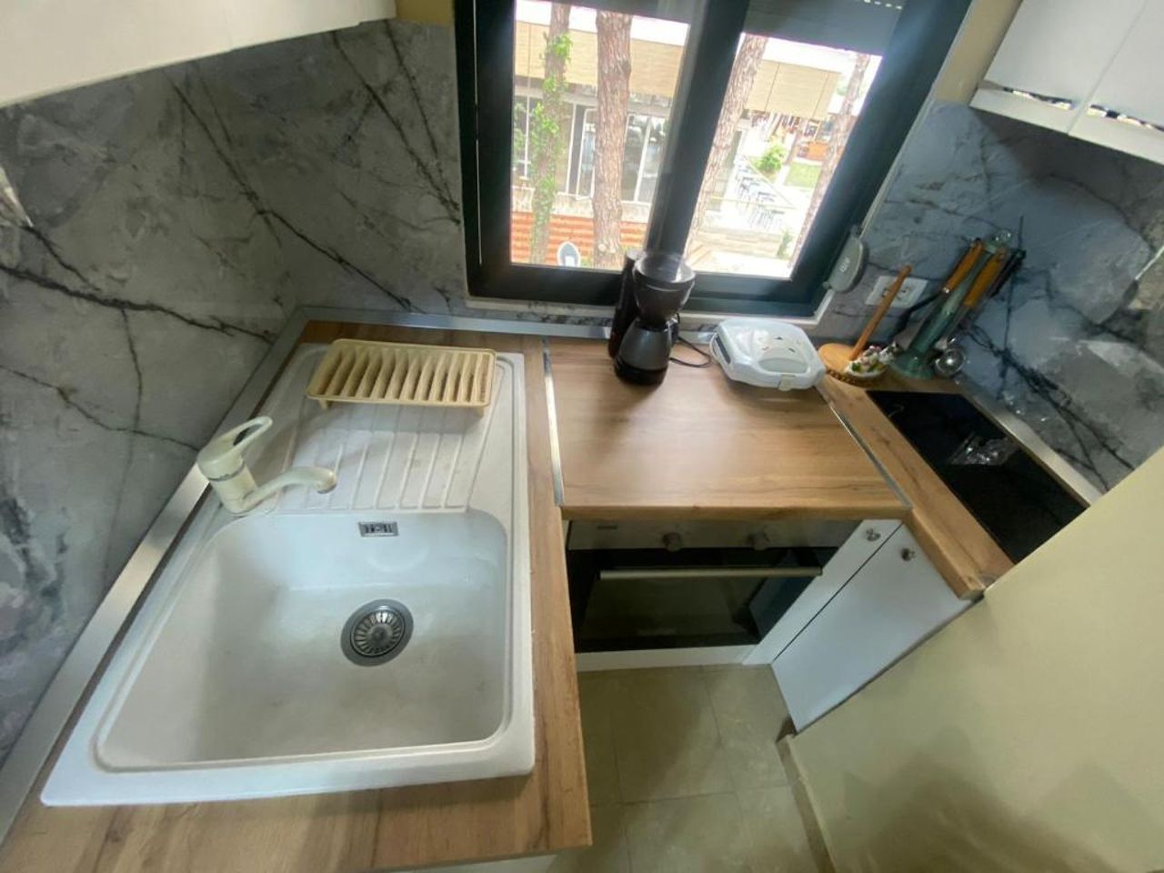 Rebi Beach Apartament