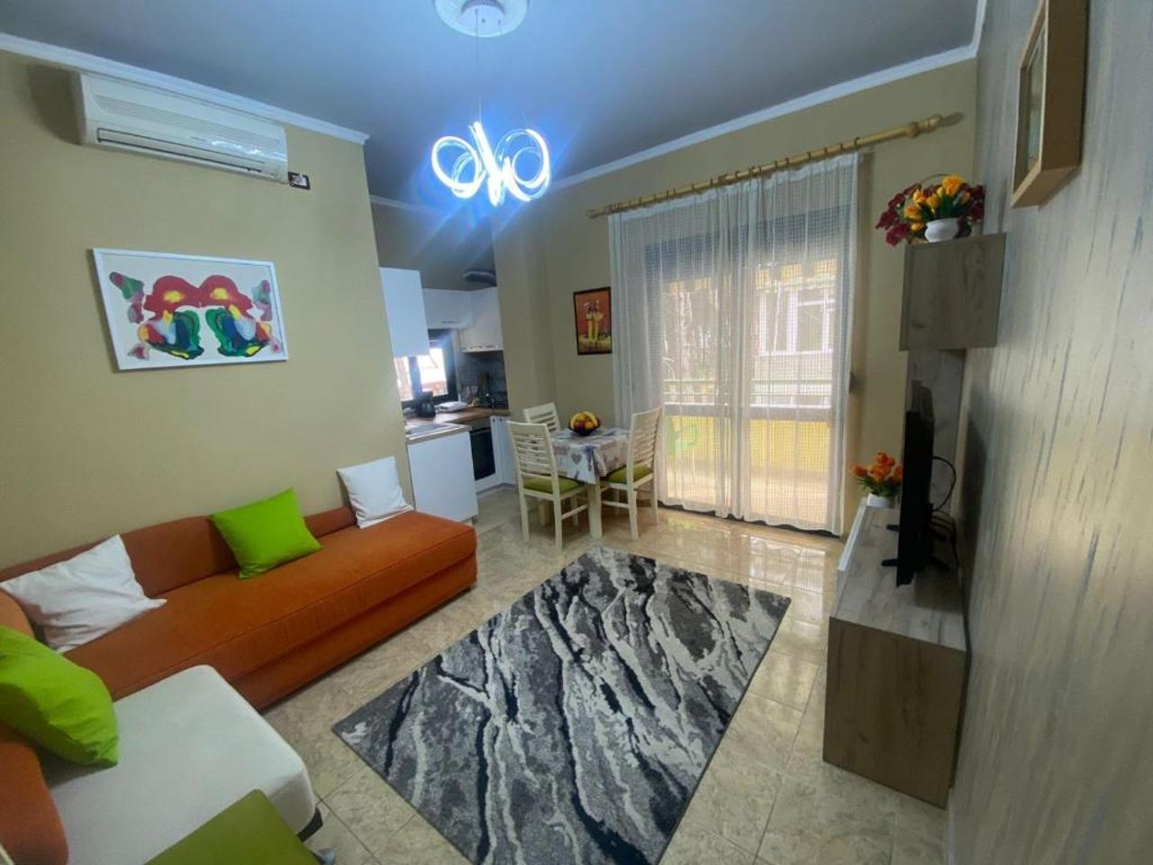 Rebi Beach Apartament