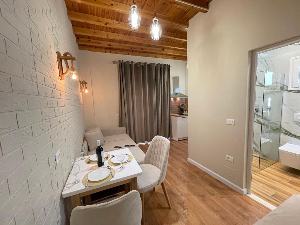 Arial Penthouse Suites
