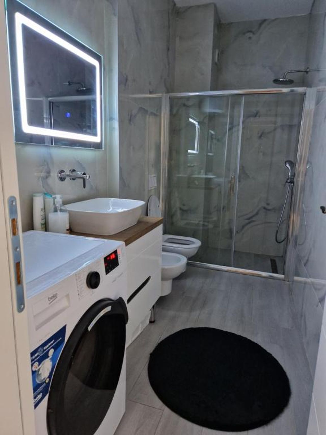 Luxury Apartment 10