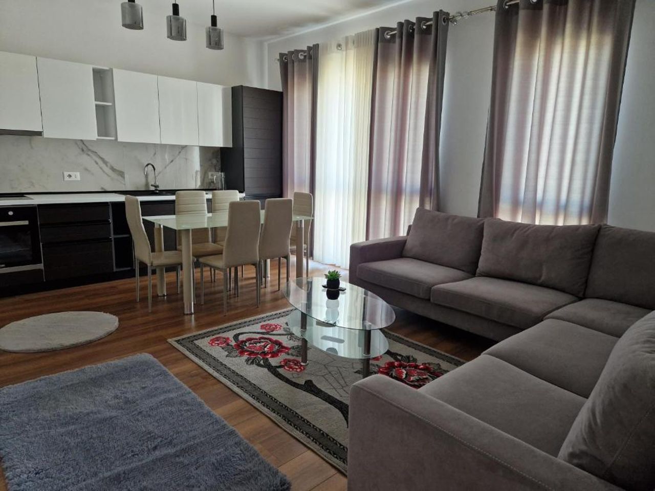 Luxury Apartment 10