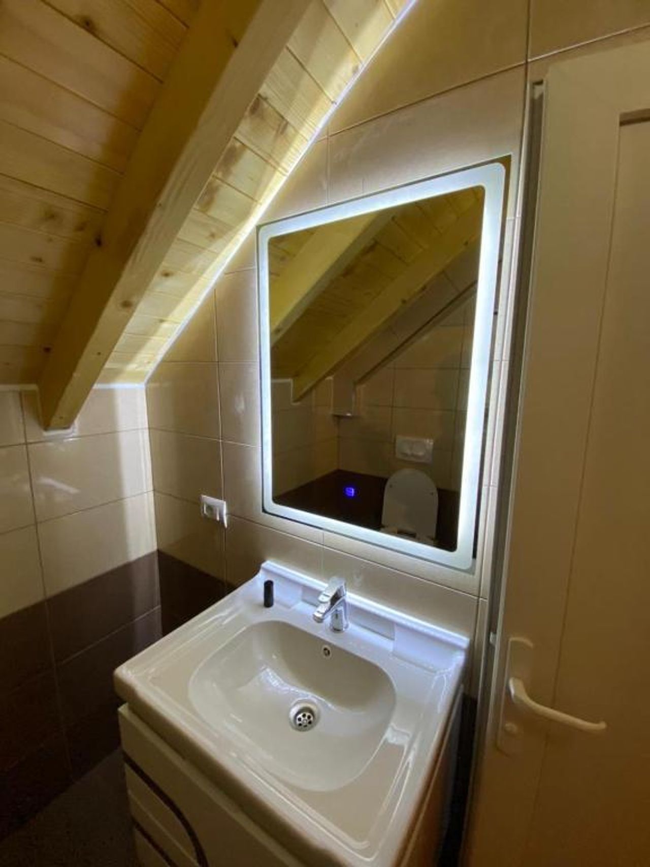 Adenisi guesthouse