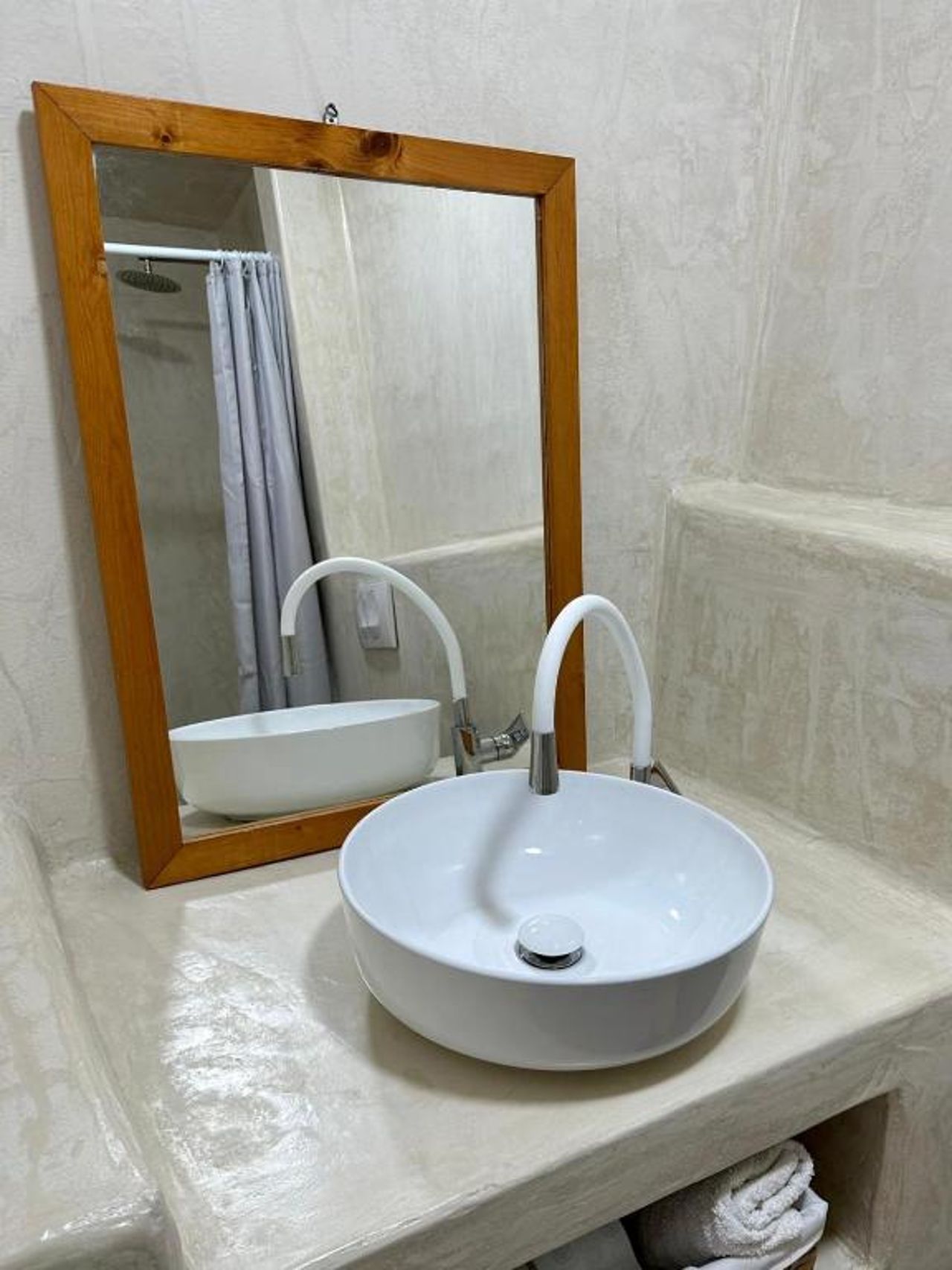 Amphora Guesthouse & Apartments
