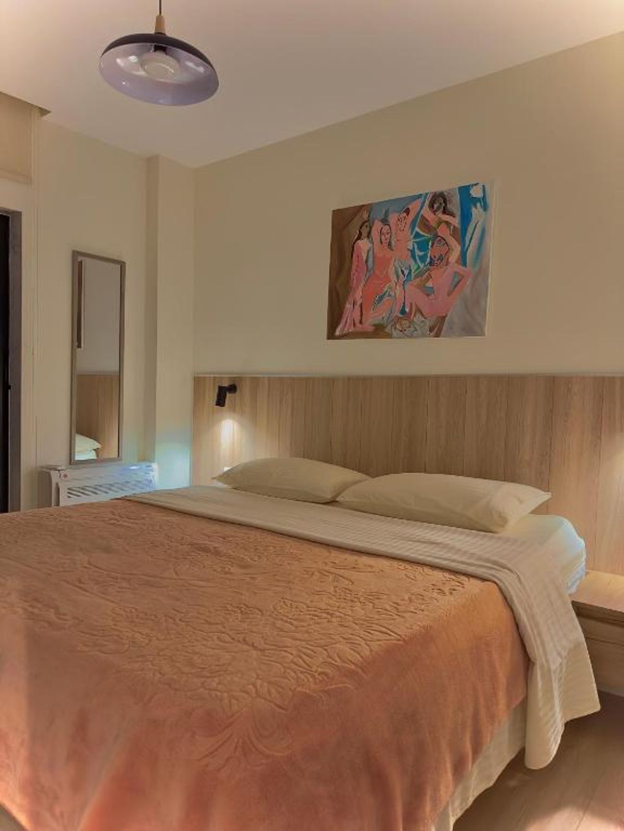 Charming and Bright Tirana Center Apartament