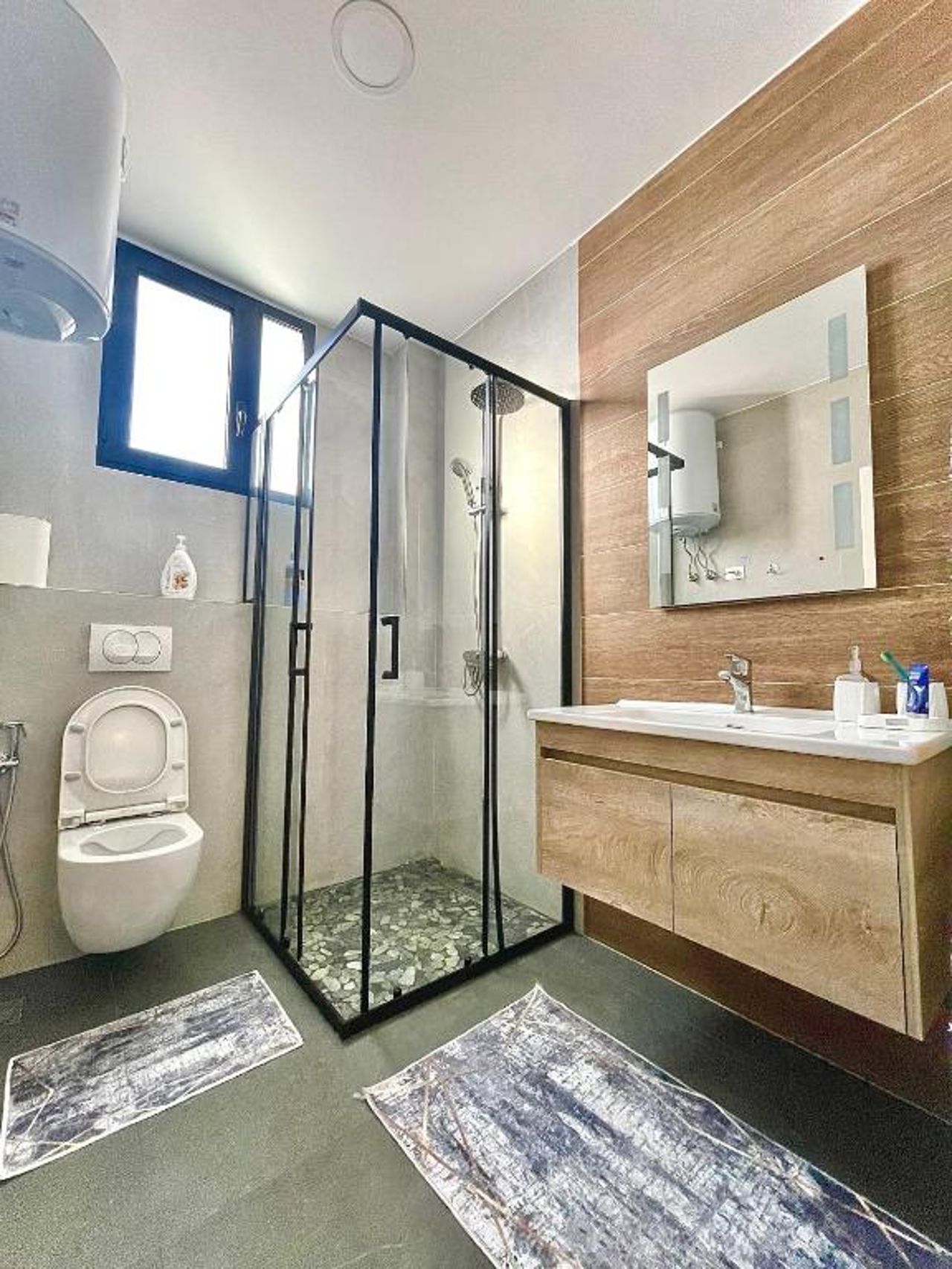 Charming and Bright Tirana Center Apartament