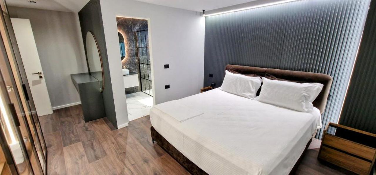 City Block Apartment - Free Parking