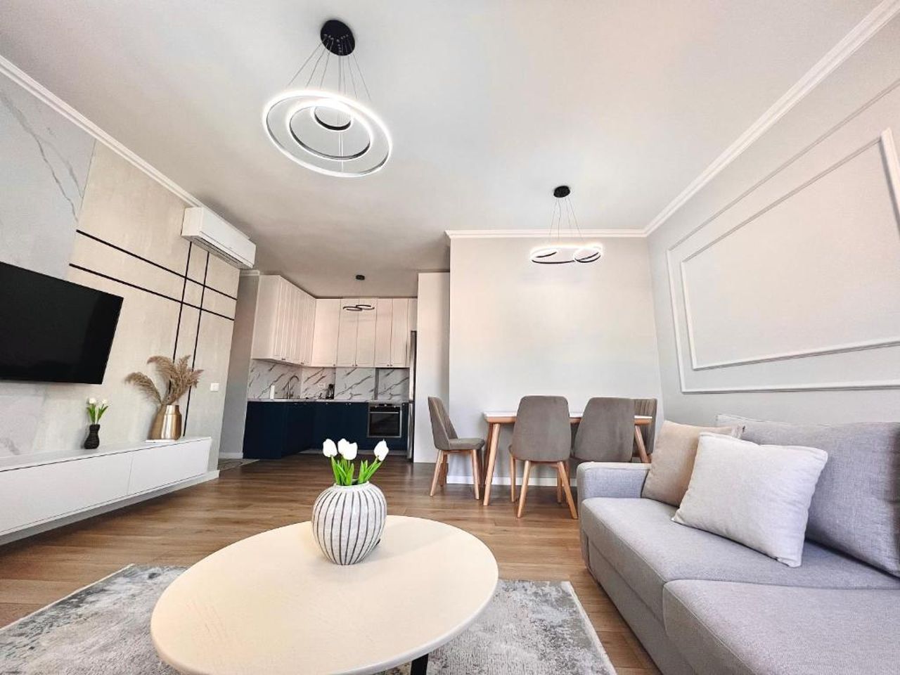 Zeus Tirana Suite