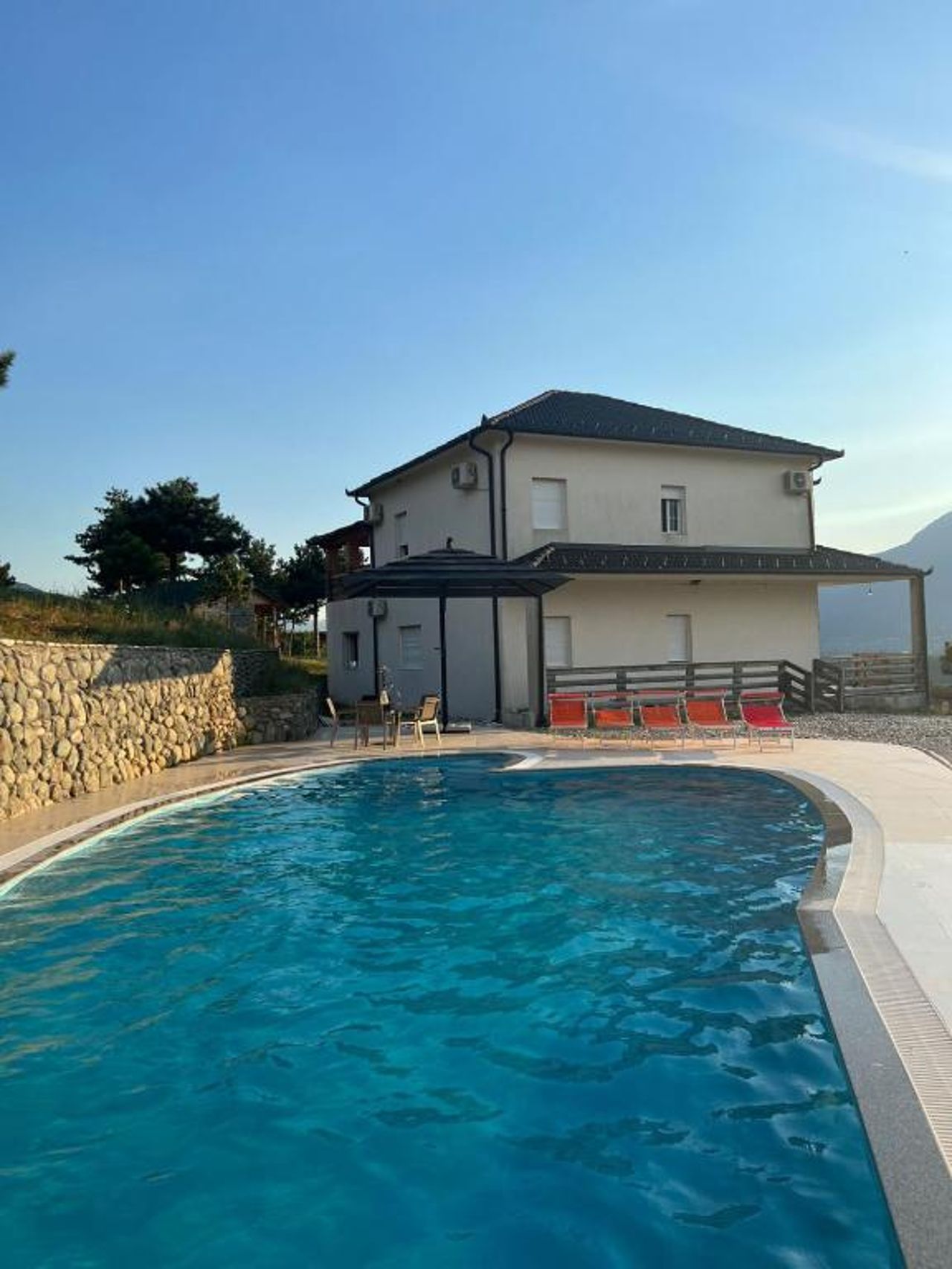 Vila Rrogam, Tropoje