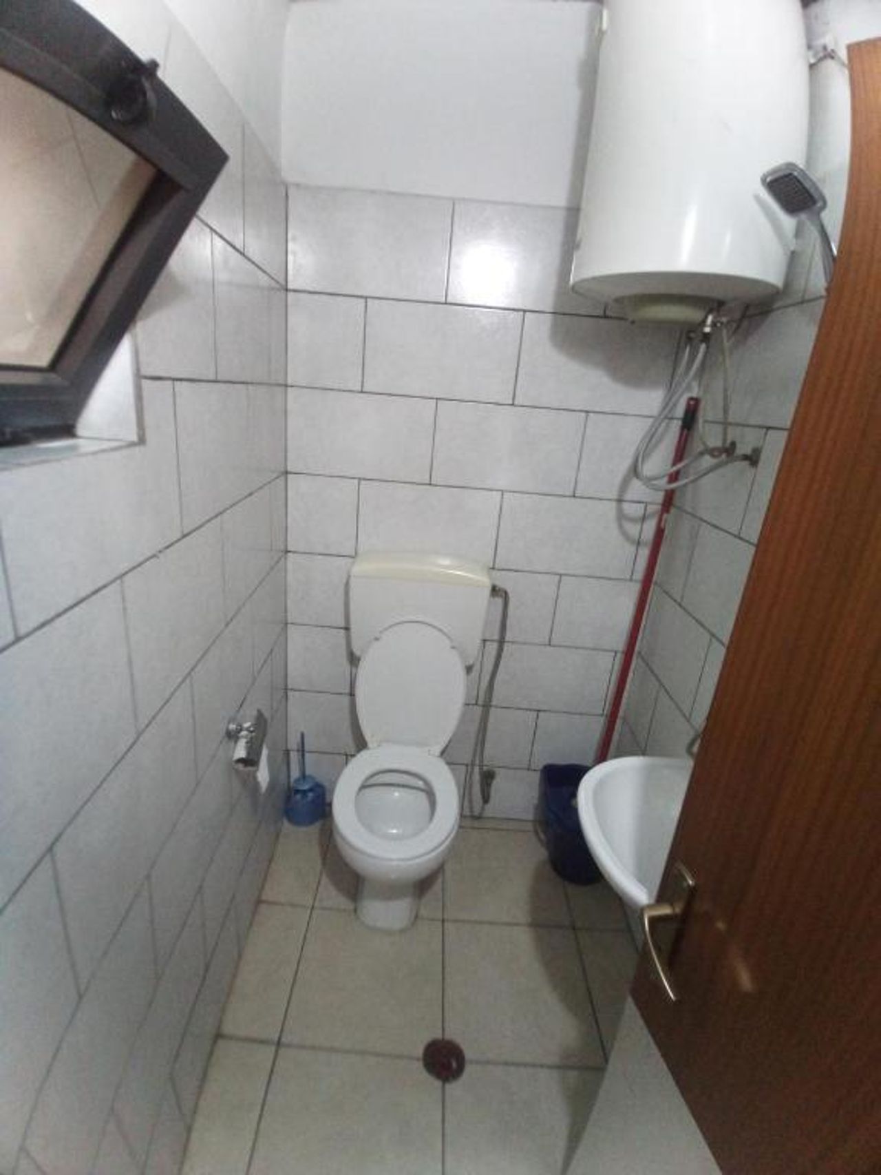 Private Flat In House 17