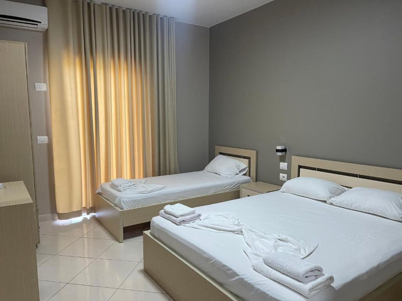 Season Inn