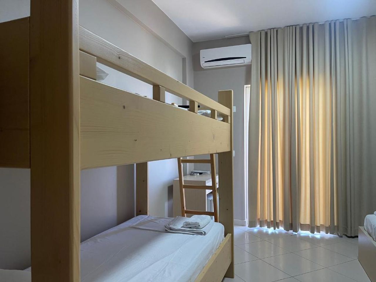 Season Inn