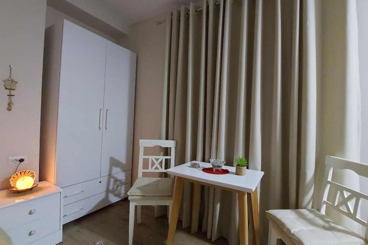 Tranquil Oasis for Two