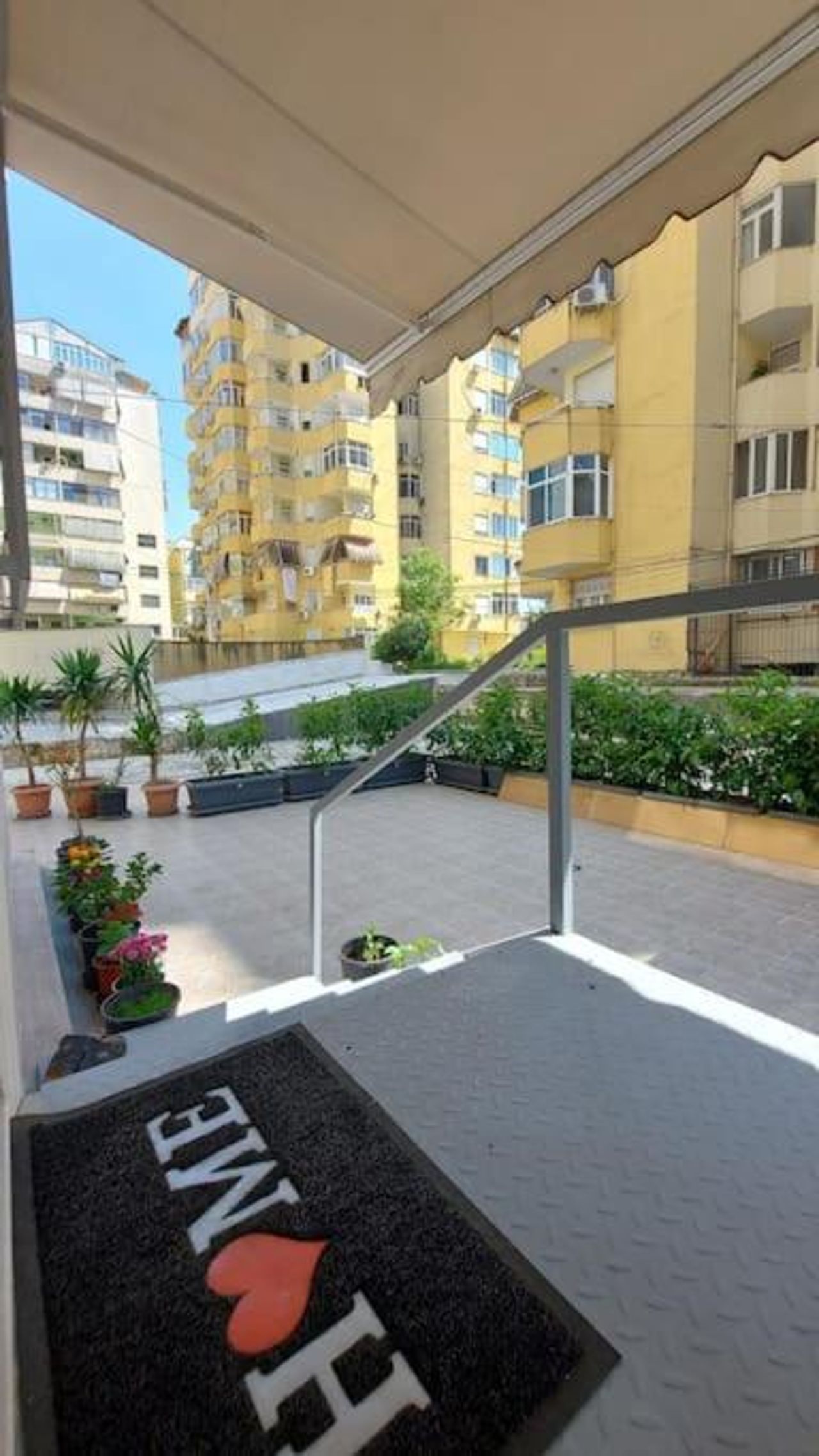 Tranquil Oasis for Two