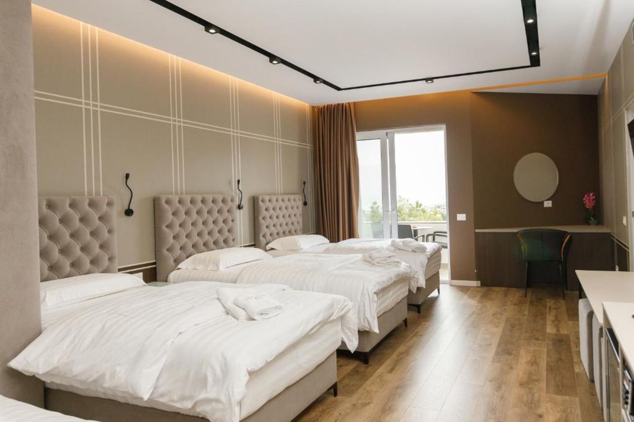 Hotel PortSide GF