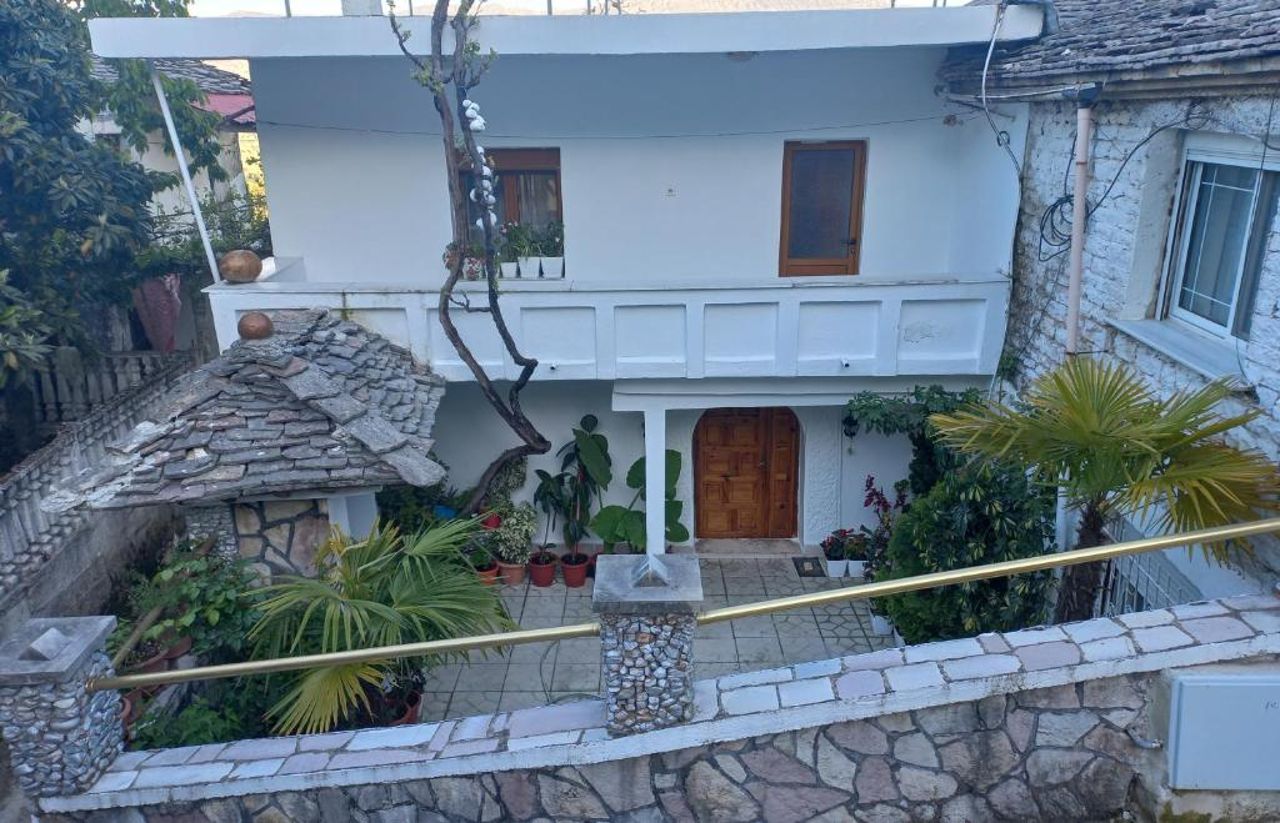Sokolli Guest House