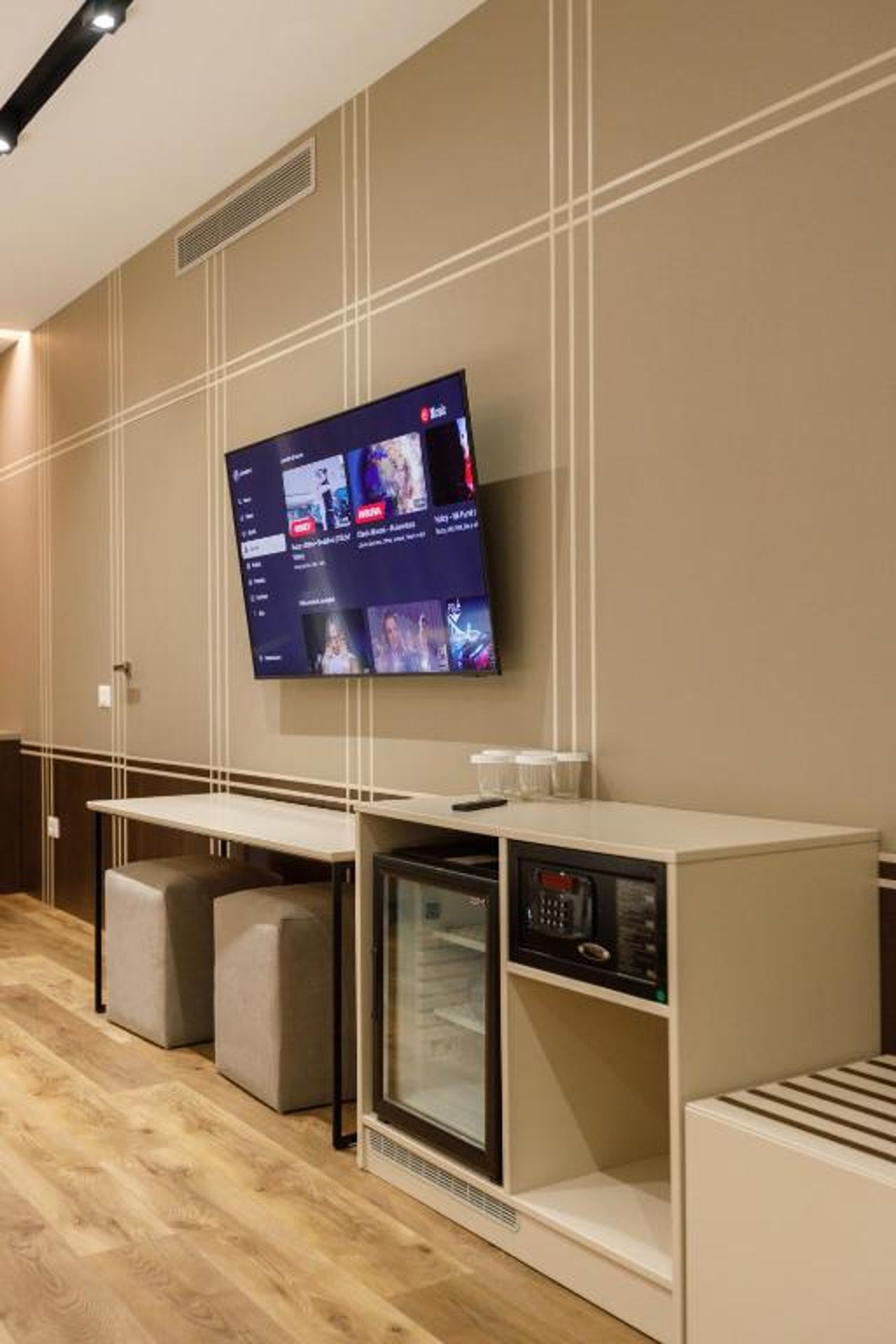 Hotel PortSide GF