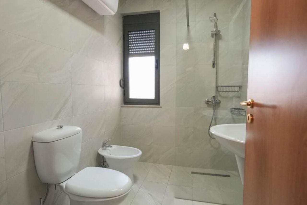 Staycation, City Center Apartment
